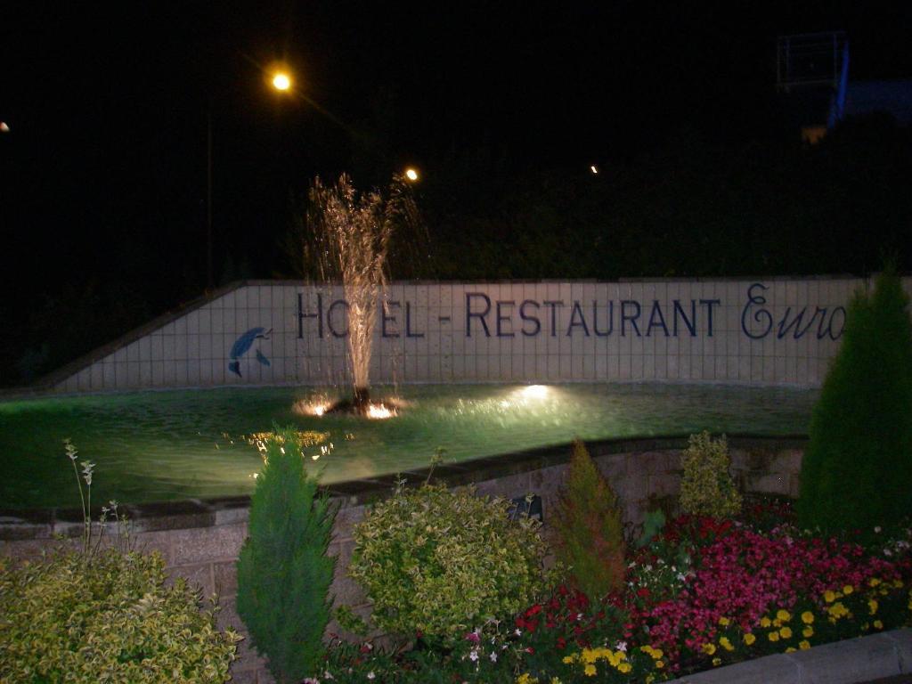 Hotel Restaurant De L'Europort Saint-Avold Eksteriør billede